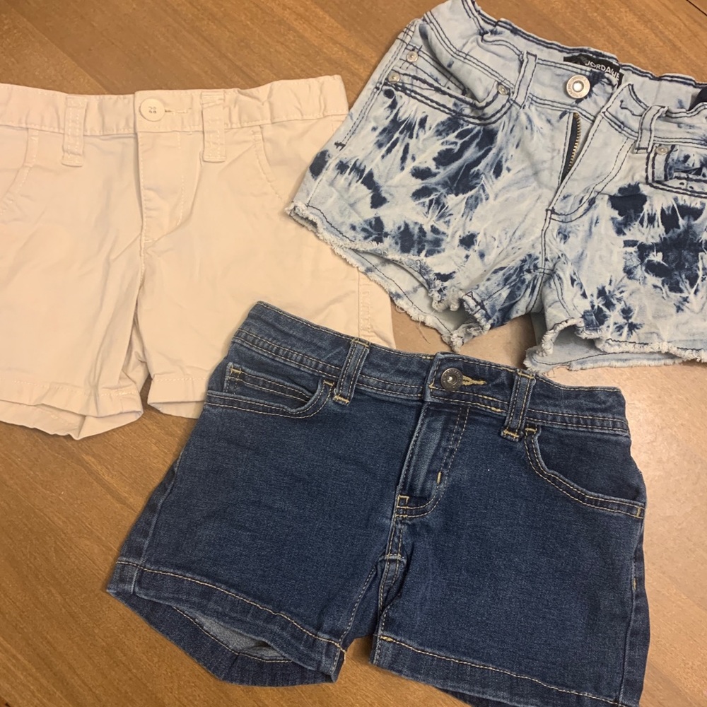 Girls shorts -bundle of 3-